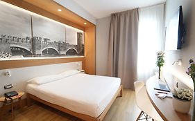 Cavallo Hotel Verona Est